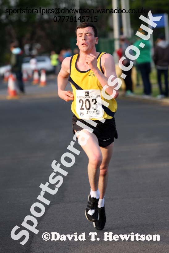 Clive Cookson 10k Road Race, Whitley Bay. Photo: David T. Hewitson/Sports for All Pics